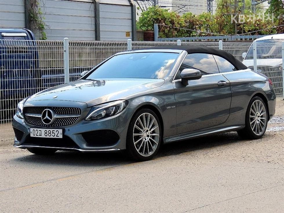 Mercedes-Benz The New (фейслифт) C-КласC200 Cabriolet - 2