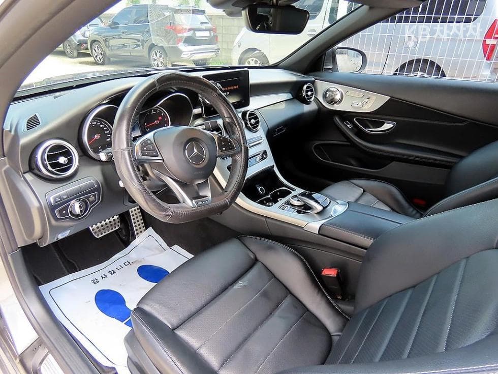 Mercedes-Benz The New (фейслифт) C-КласC200 Cabriolet - 12