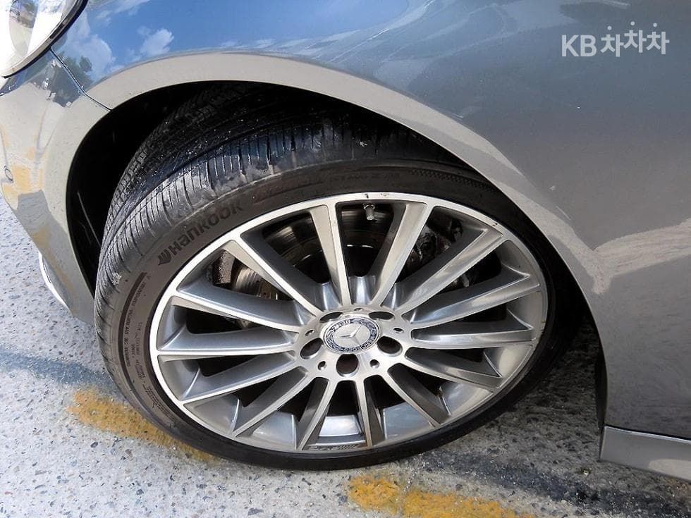 Mercedes-Benz The New (фейслифт) C-КласC200 Cabriolet - 20