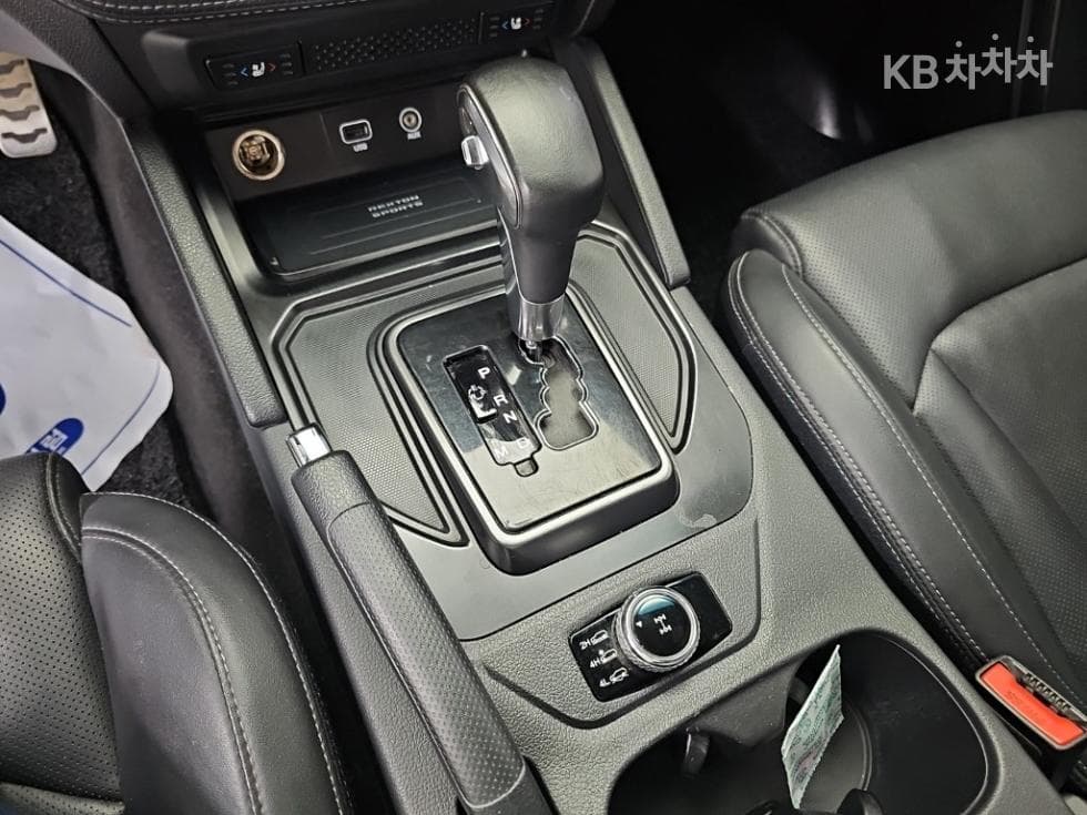 KG Mobility The New (facelift) Rexton Sports Khan2.2 4WD Prestige - 8
