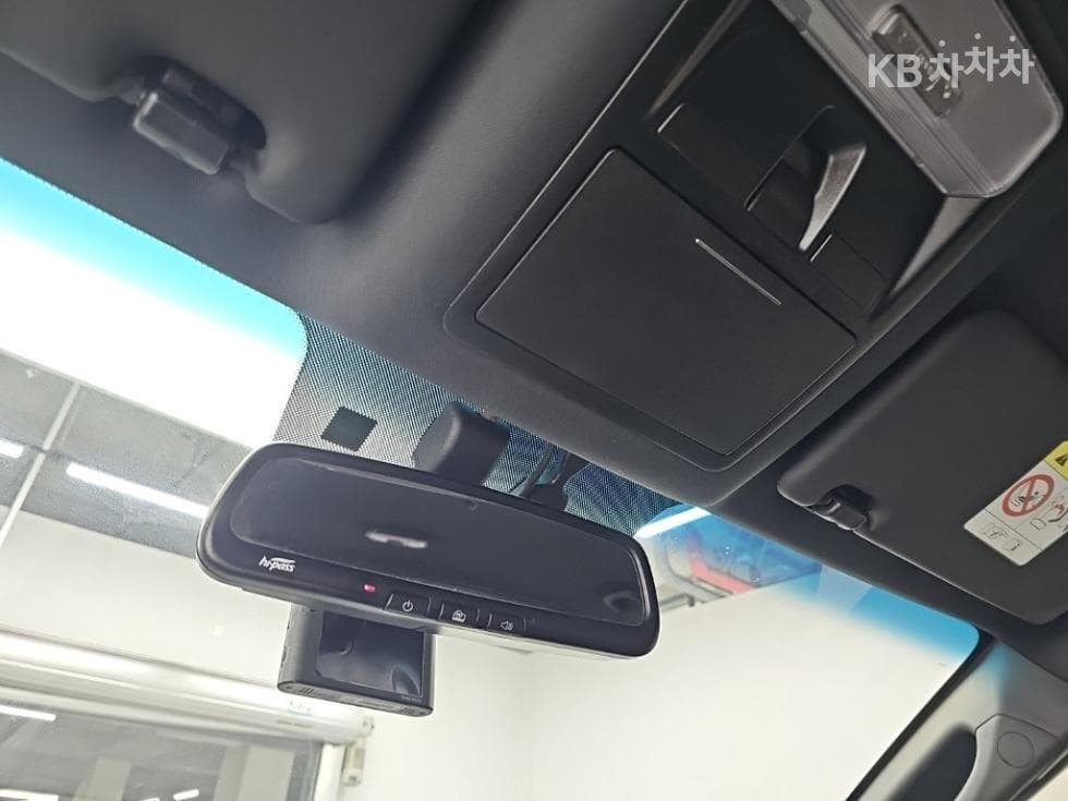 KG Mobility The New (facelift) Rexton Sports Khan2.2 4WD Prestige - 15