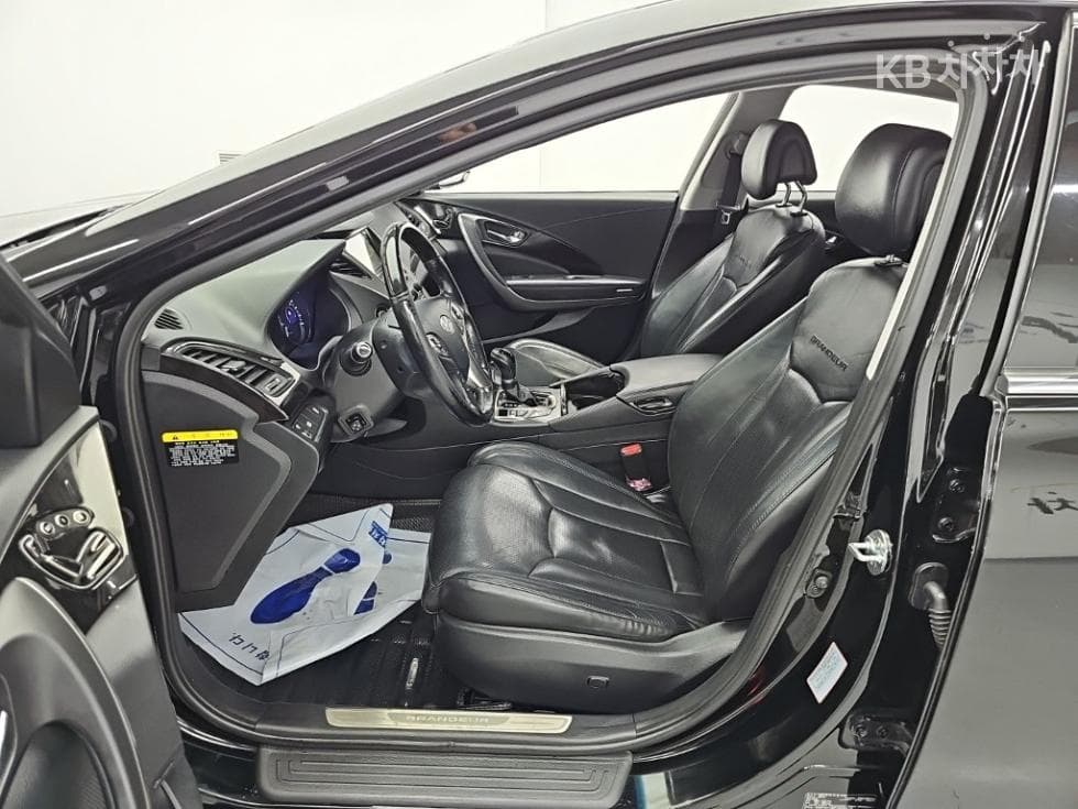 Hyundai Grandeur (Azera) HybridPremium - 11
