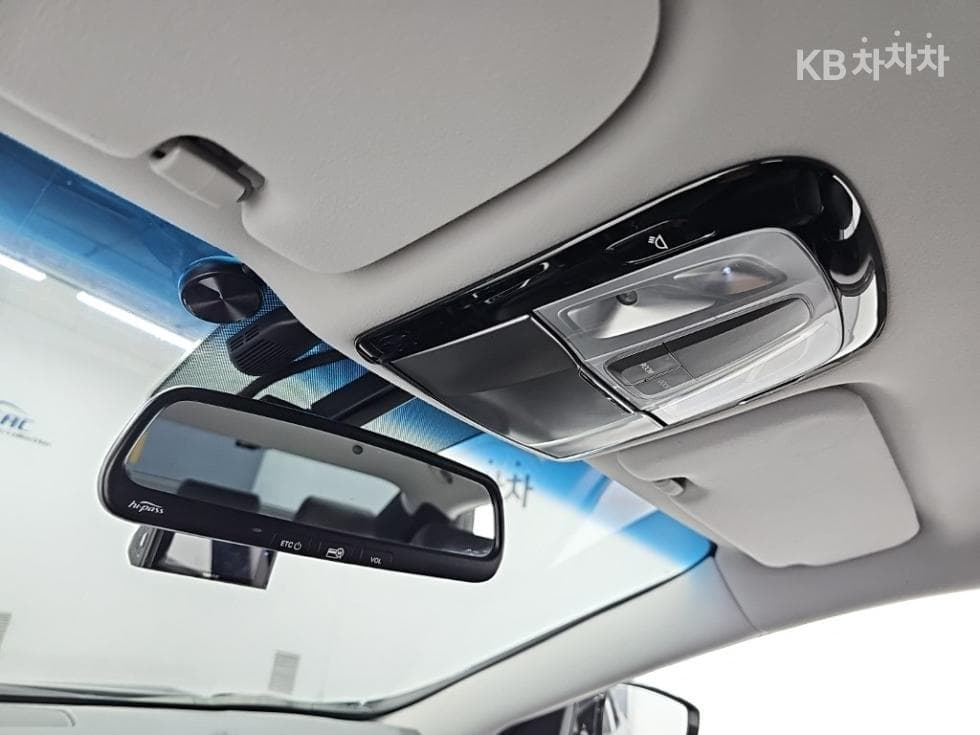 Hyundai Grandeur (Azera) HybridPremium - 16