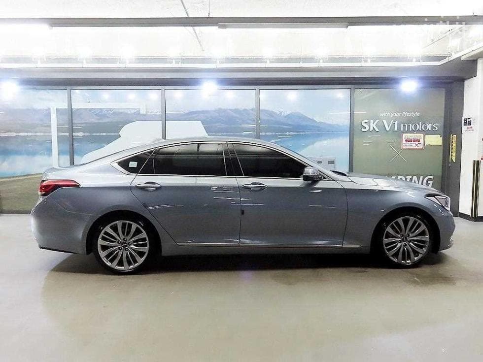 Genesis G803.3 GDI AWD Premium Luxury - 3