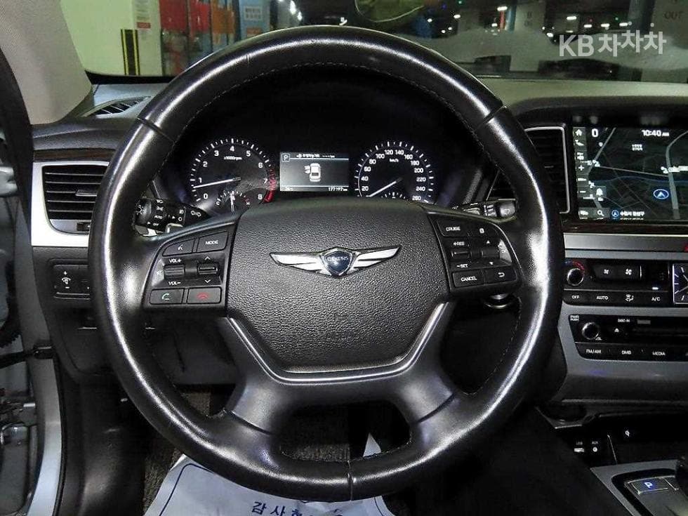 Genesis G803.3 GDI AWD Premium Luxury - 8