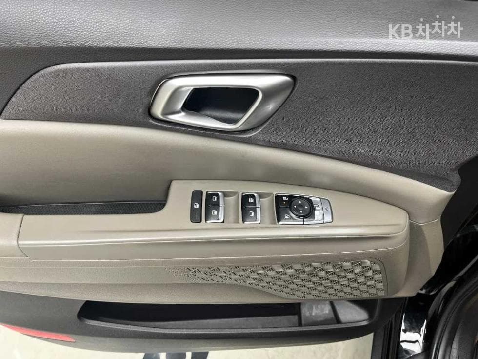 Kia The New (facelift) Carnival 4th generationG3.5 GDI 9-seater Prestige - 11
