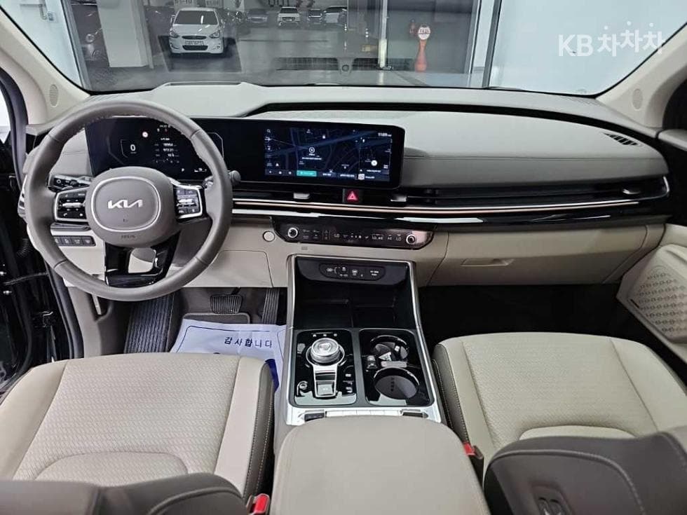 Kia The New (facelift) Carnival Hybrid 4th generationHigh Limousine (Carnival) 1.6 HEV 9-seater Signature - 7