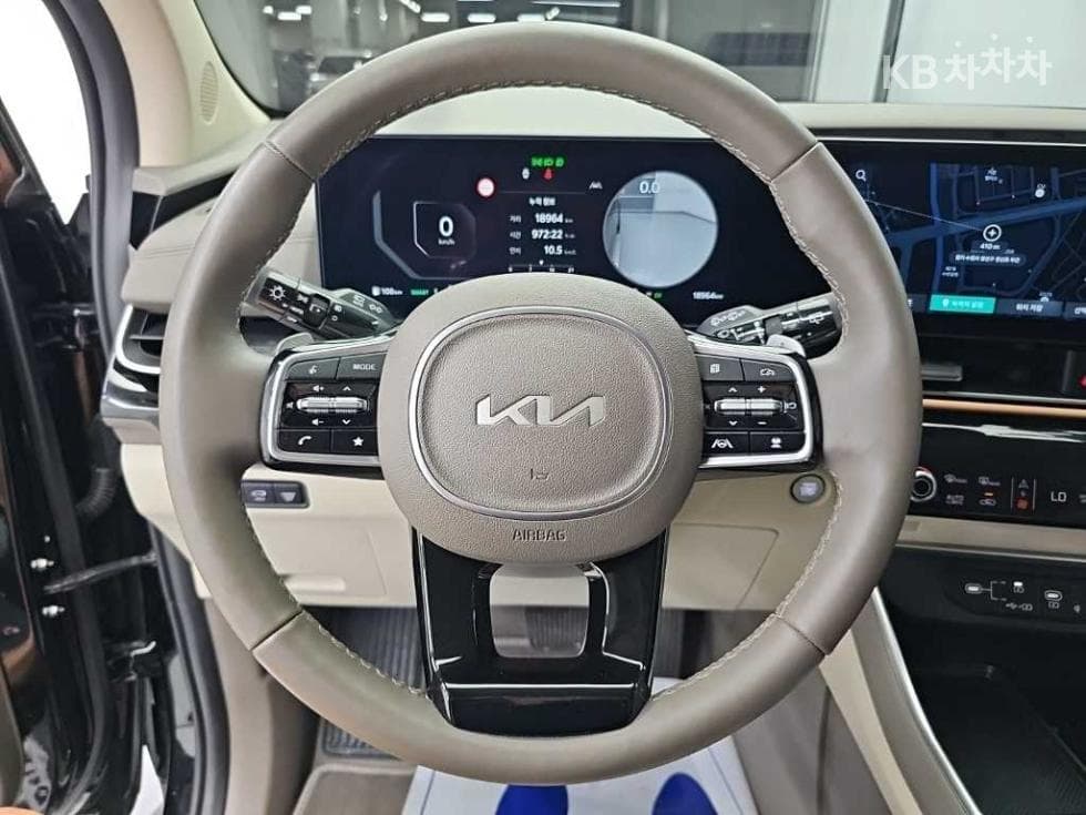 Kia The New (facelift) Carnival Hybrid 4th generationHigh Limousine (Carnival) 1.6 HEV 9-seater Signature - 9