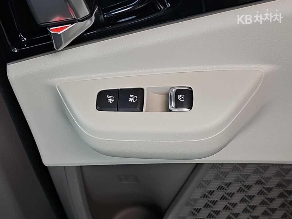 Kia The New (facelift) Carnival Hybrid 4th generationHigh Limousine (Carnival) 1.6 HEV 9-seater Signature - 14
