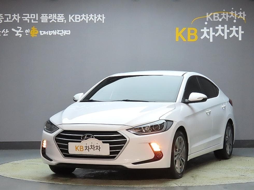 Hyundai Avante (Elantra)AD 1.6 GDi Value Plus - Image 1