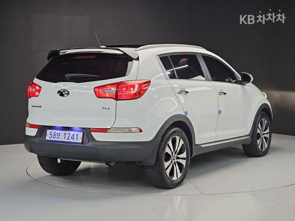 Kia Sportage R2WD Diesel TLX Premium - 4