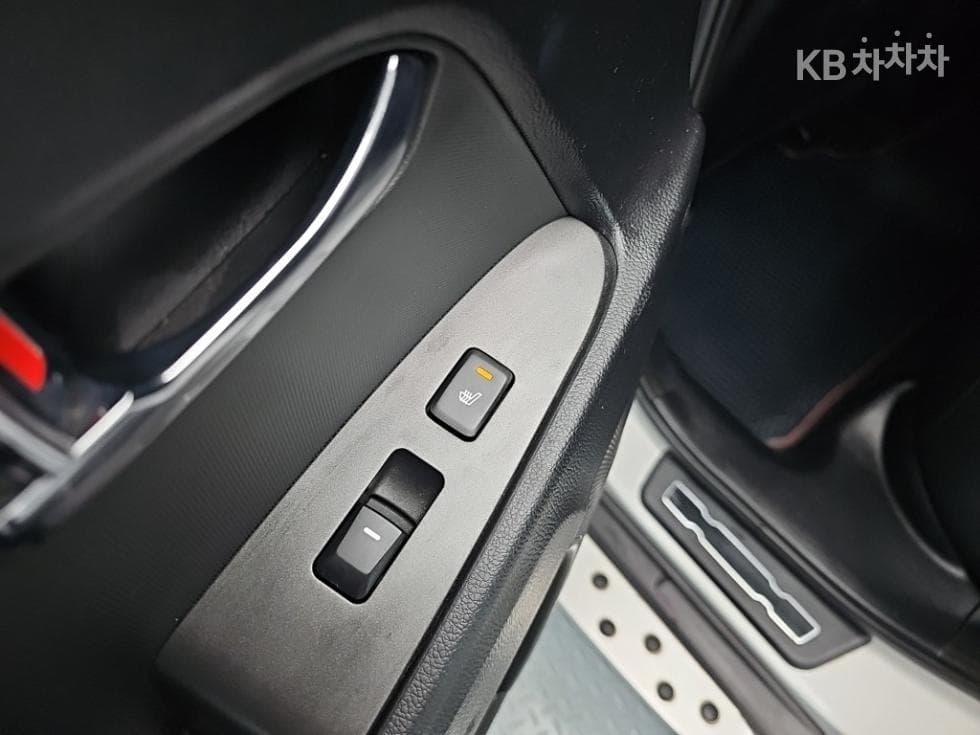 Kia Sportage R2WD Diesel TLX Premium - 13