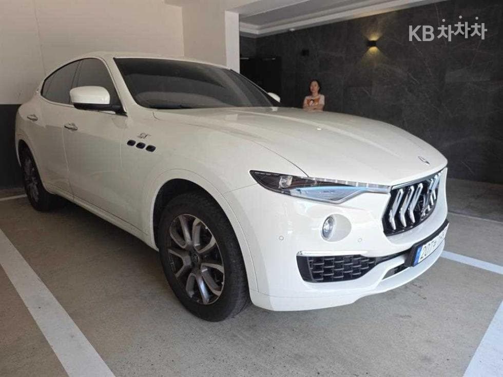 마세라티 르반떼2.0 AWD GT - 3