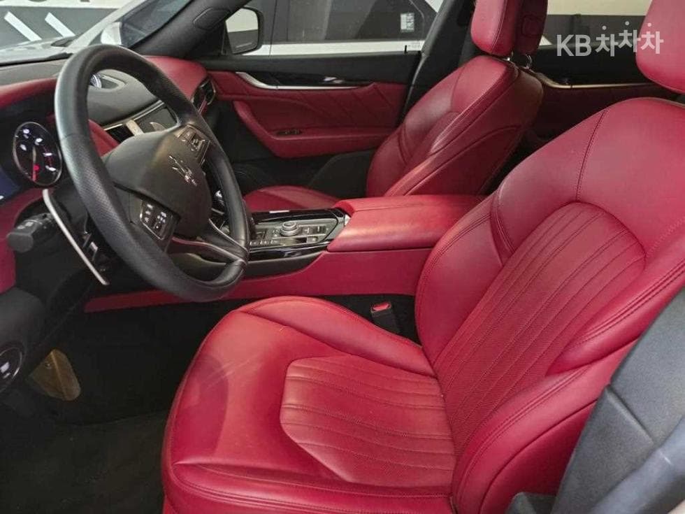 마세라티 르반떼2.0 AWD GT - 7