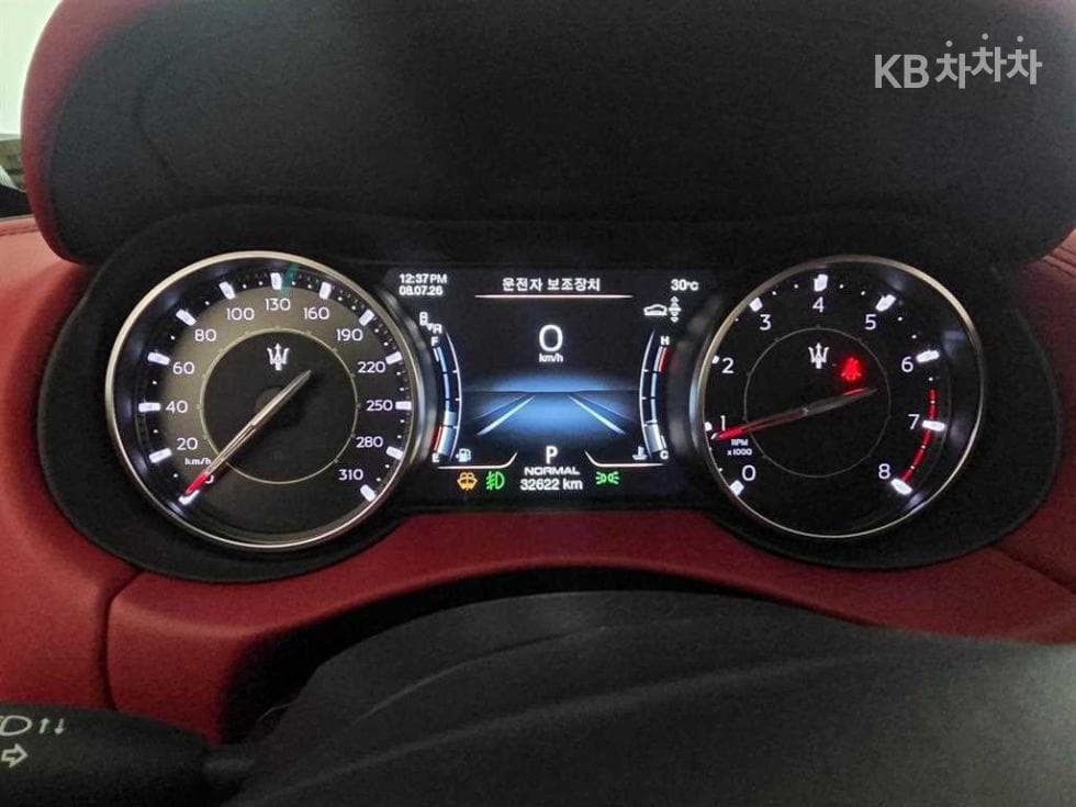마세라티 르반떼2.0 AWD GT - 10