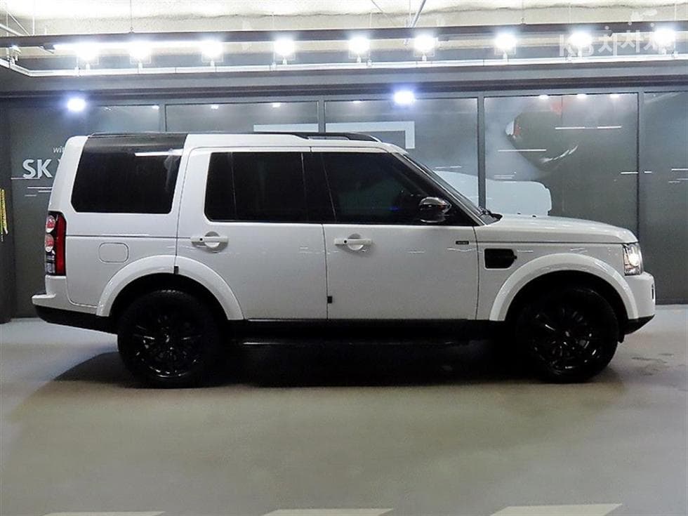 Land Rover 디스커버리43.0 SDV6 HSE Стандартен - 3