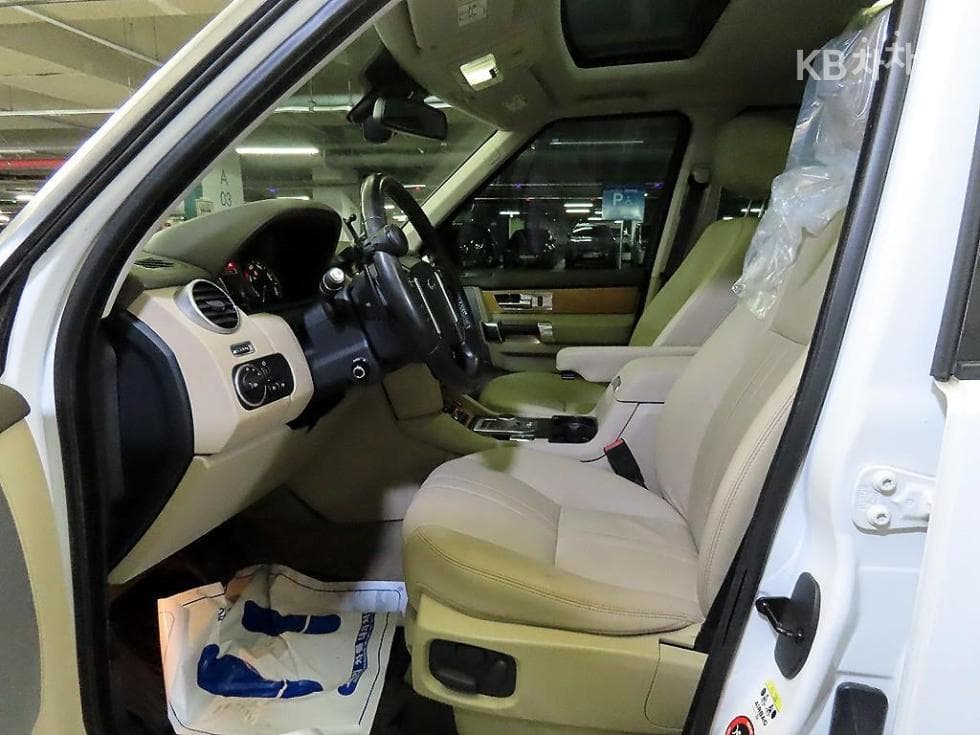 Land Rover 디스커버리43.0 SDV6 HSE Стандартен - 6
