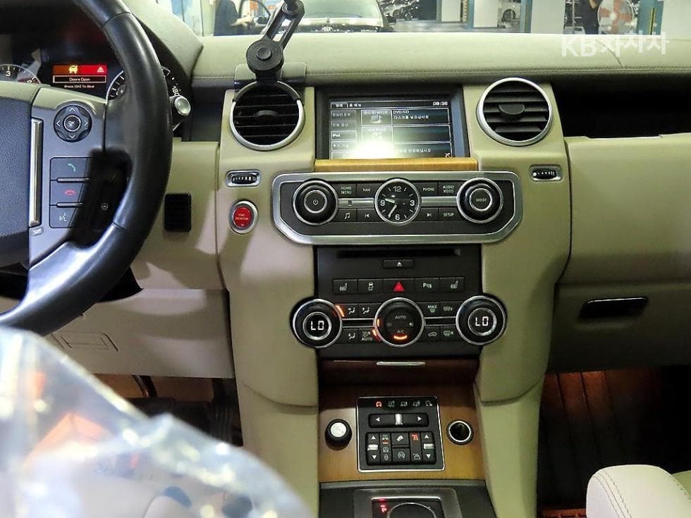 Land Rover 디스커버리43.0 SDV6 HSE Стандартен - 11