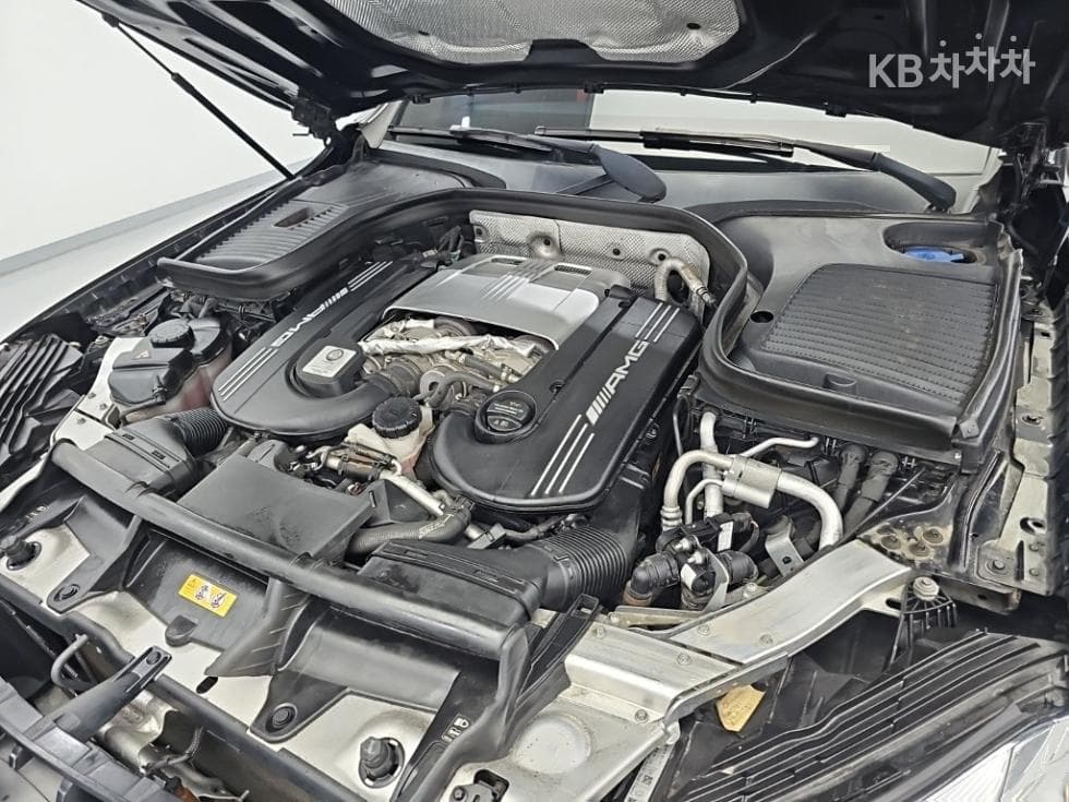 Mercedes-Benz GLC(X253)63 AMG 4Matic+ - 5