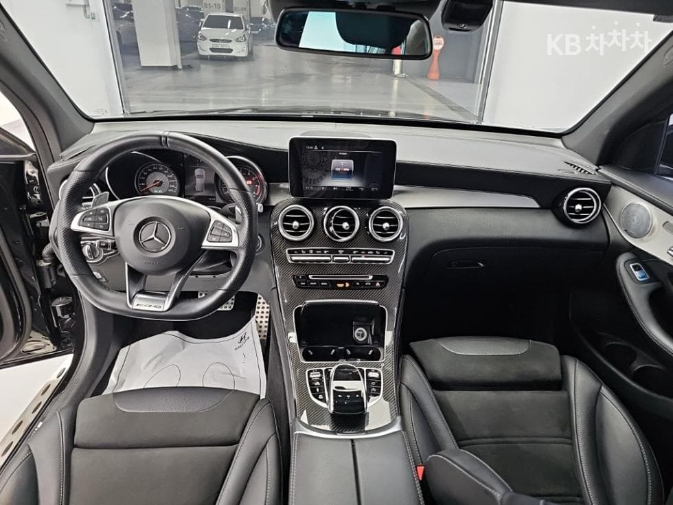 Mercedes-Benz GLC(X253)63 AMG 4Matic+ - 7
