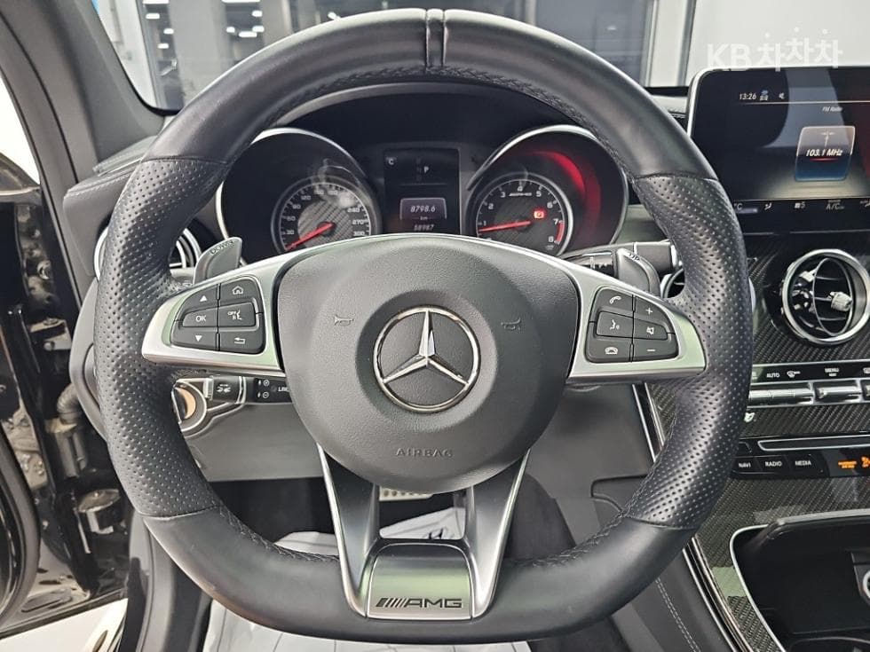 Mercedes-Benz GLC(X253)63 AMG 4Matic+ - 9