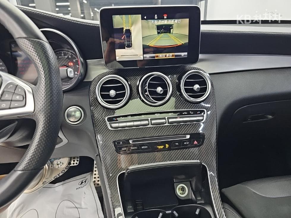 Mercedes-Benz GLC(X253)63 AMG 4Matic+ - 10