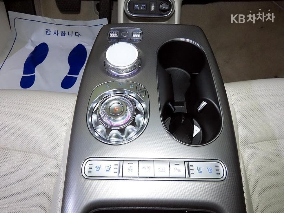 Genesis GV60Standard 2WD Standard - 12
