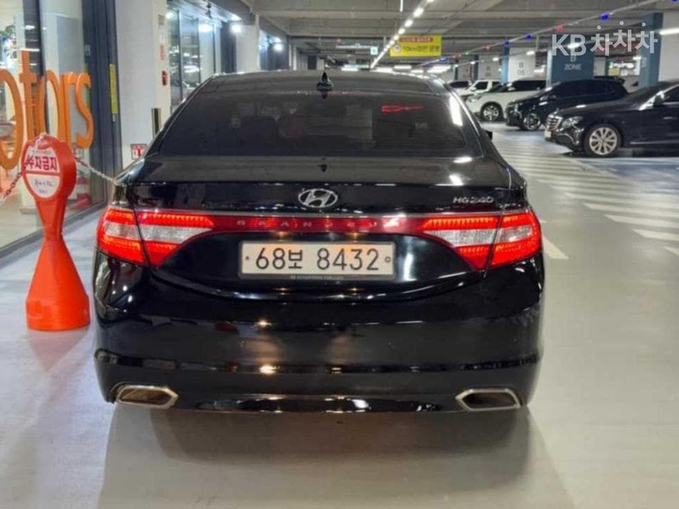 Hyundai Grandeur (Azera)HGHG240 Modern - 5