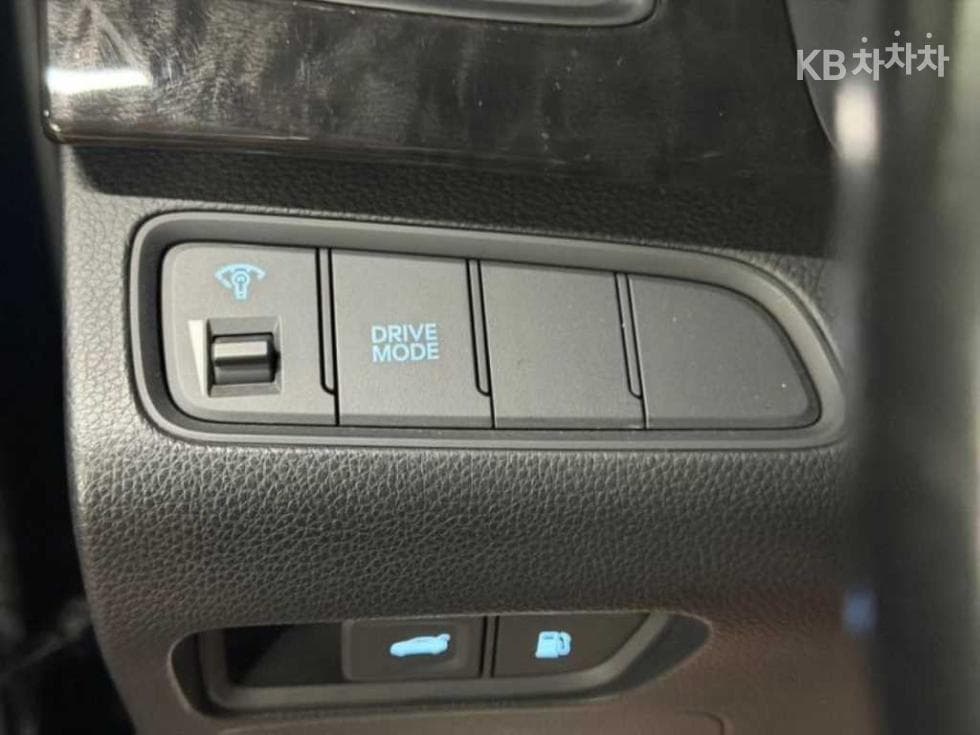 Hyundai Grandeur (Azera)HGHG240 Modern - 13