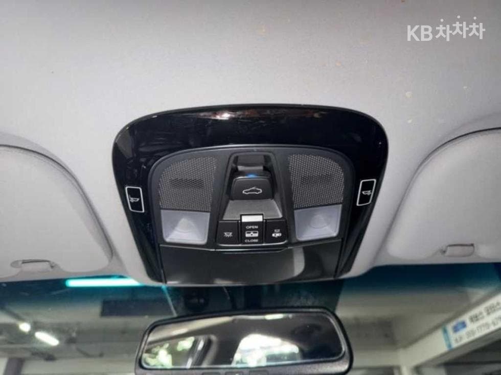 Hyundai Grandeur (Azera)HGHG240 Modern - 15