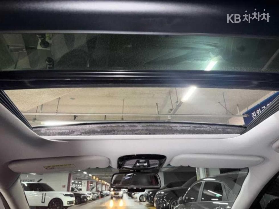 Hyundai Grandeur (Azera)HGHG240 Modern - 16