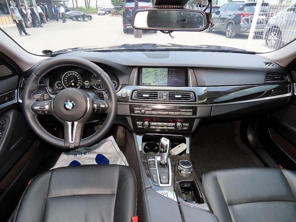 BMW New5 Series520d xDrive F10 - 7