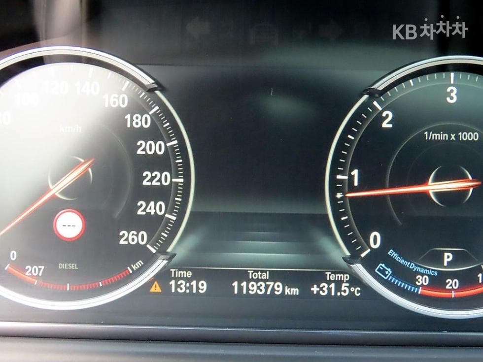 BMW New5 Series520d xDrive F10 - 9