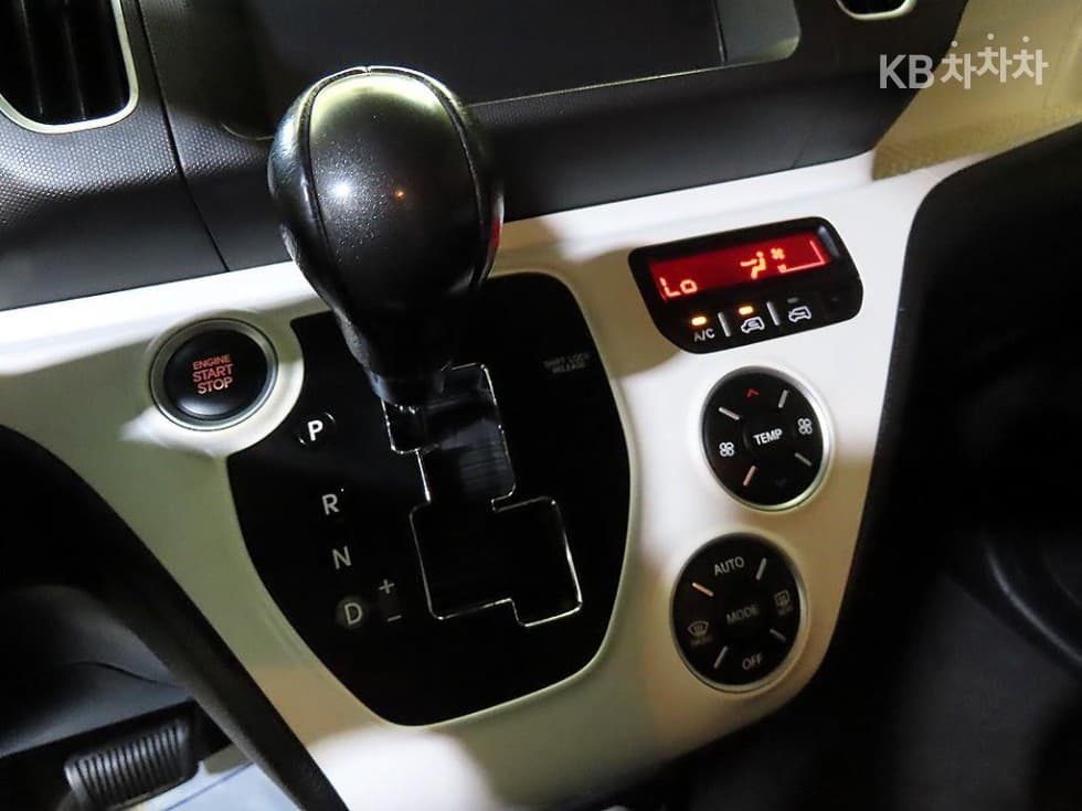 Kia Ray (van)1.0 Gasoline Prestige - 12
