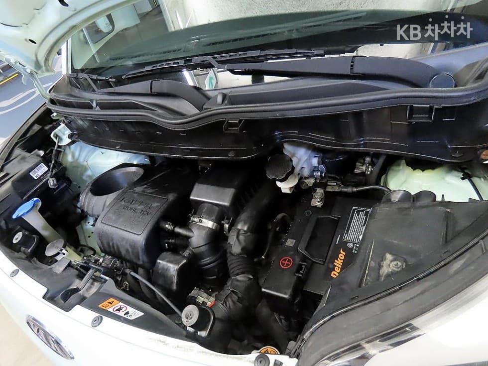 Kia Ray (van)1.0 Gasoline Prestige - 19