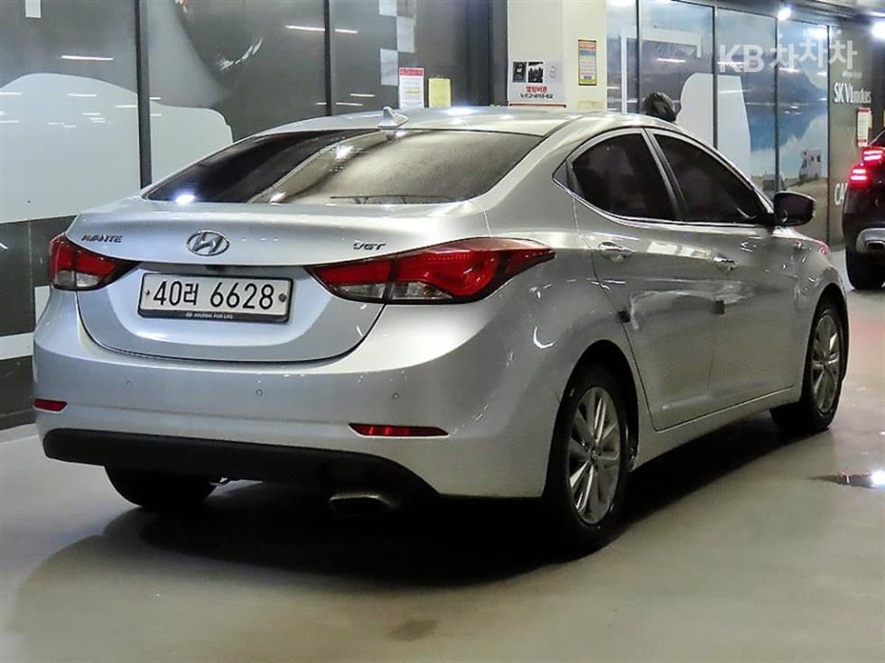 Hyundai The New (facelift) Avante (Elantra)1.6 VGT Modern Standard - 4
