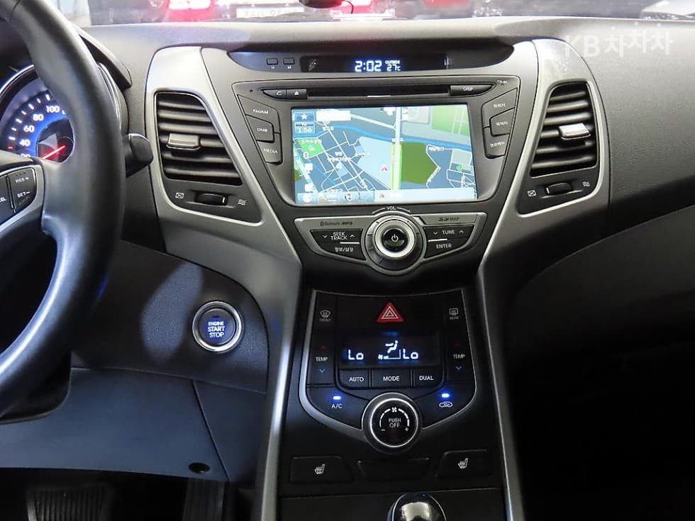 Hyundai The New (facelift) Avante (Elantra)1.6 VGT Modern Standard - 11