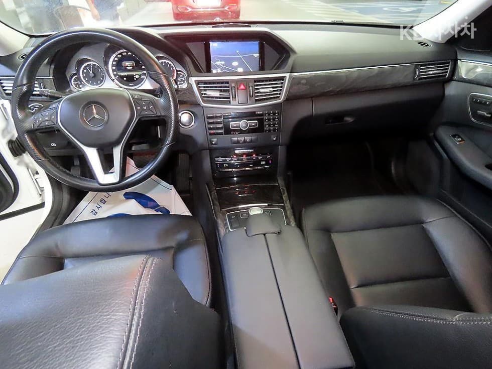 Mercedes-Benz New E-ClassE300 Avantgarde W212 - 10