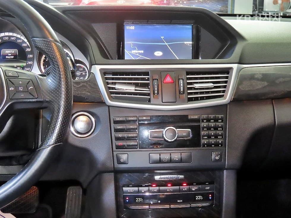 Mercedes-Benz New E-ClassE300 Avantgarde W212 - 11