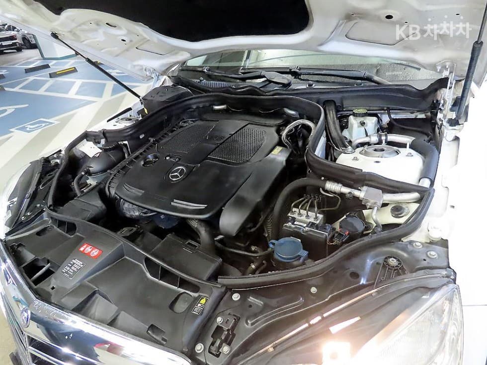 Mercedes-Benz New E-ClassE300 Avantgarde W212 - 19