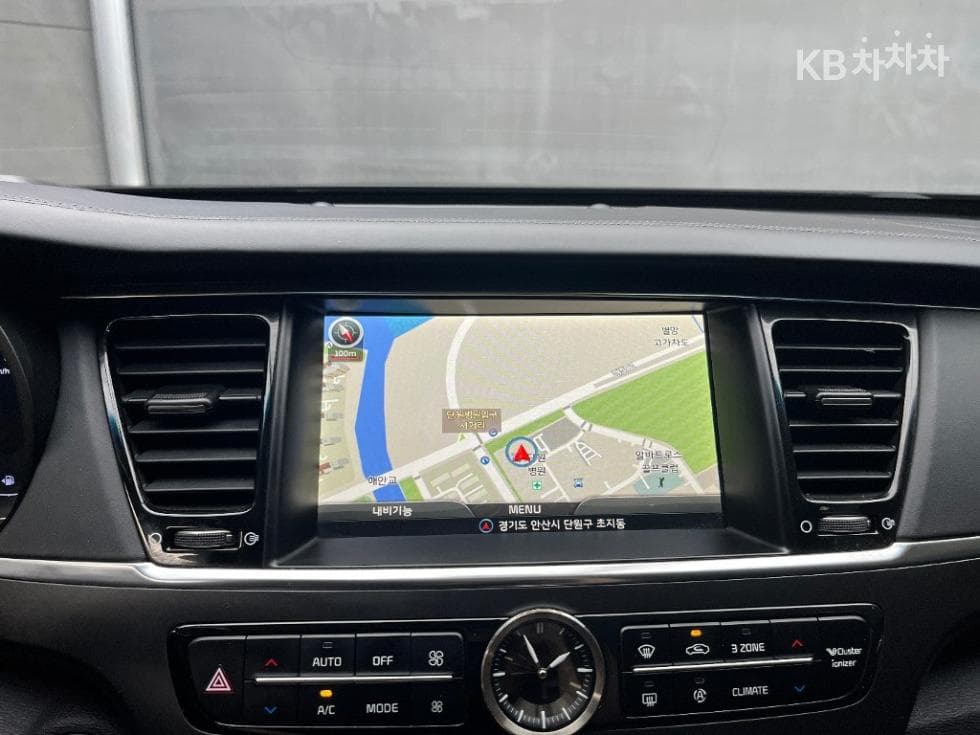 Kia K93.8 GDI VIP - 13