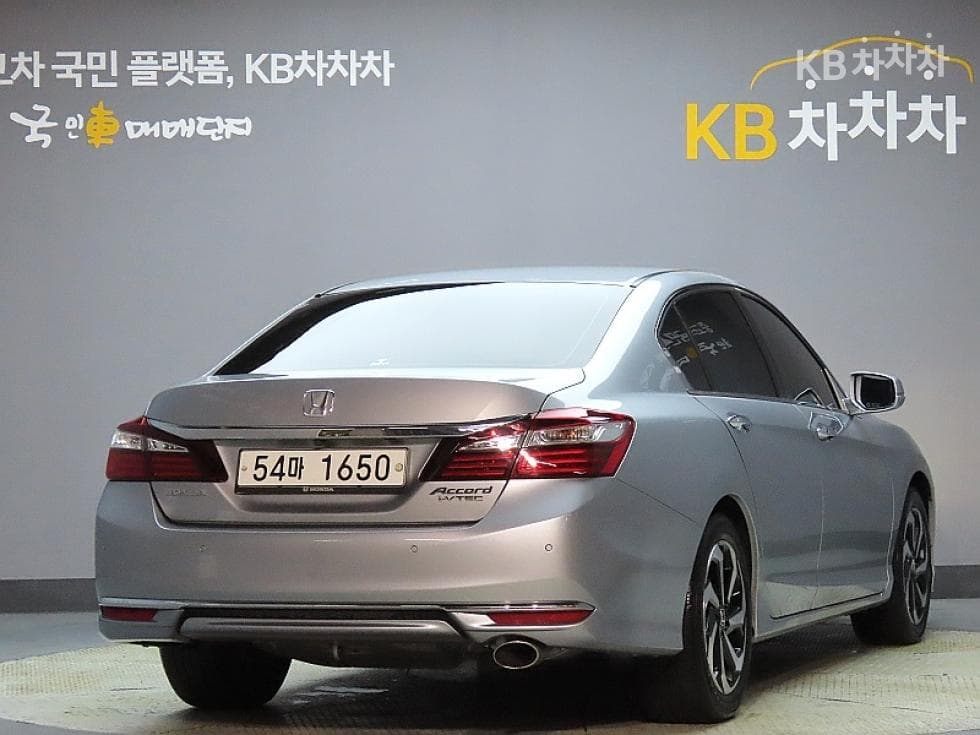 혼다 어코드2.4 Sedan EX CVT - 2