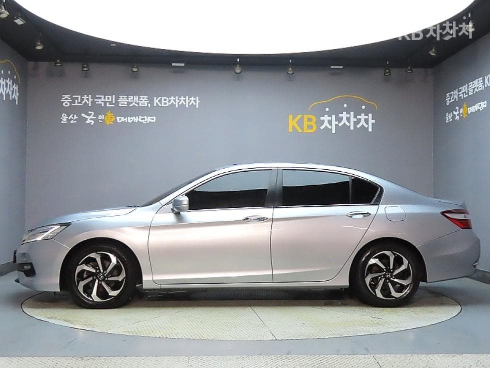 혼다 어코드2.4 Sedan EX CVT - 5