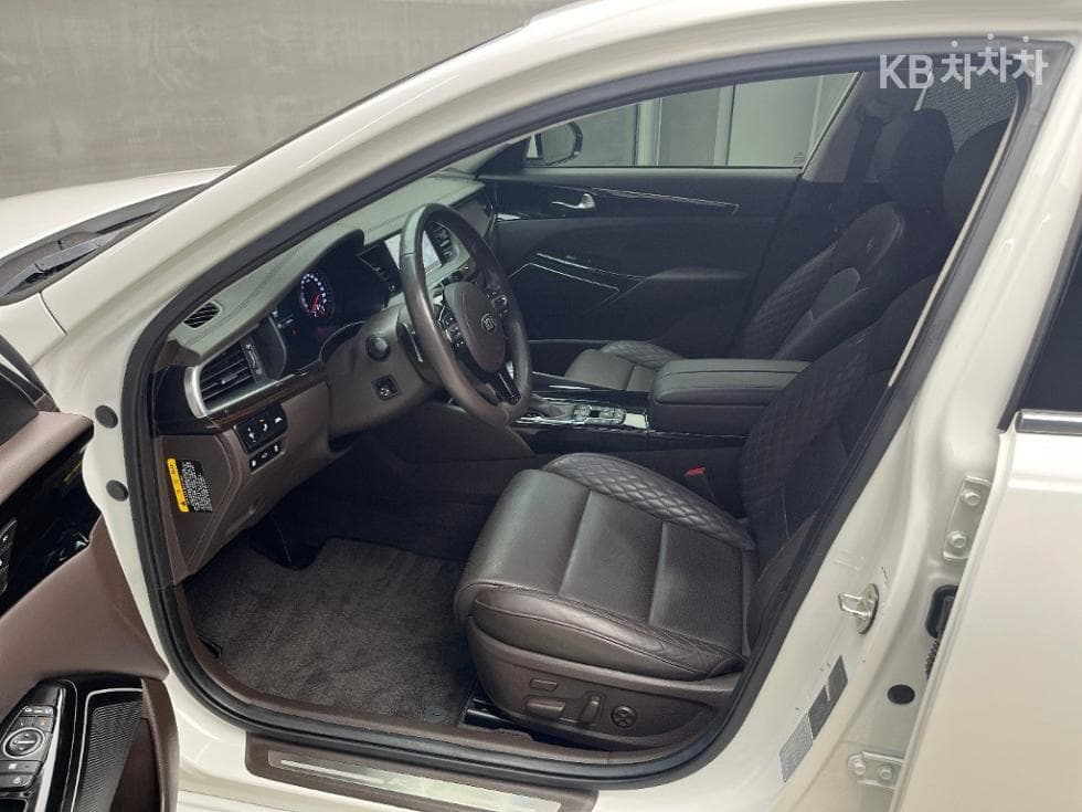 Kia All New K73.3 GDI Noblesse Special (special feature/edition) - 5