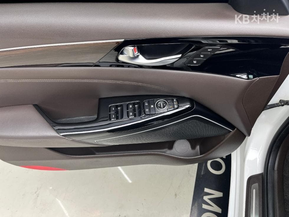 Kia All New K73.3 GDI Noblesse Special (special feature/edition) - 11