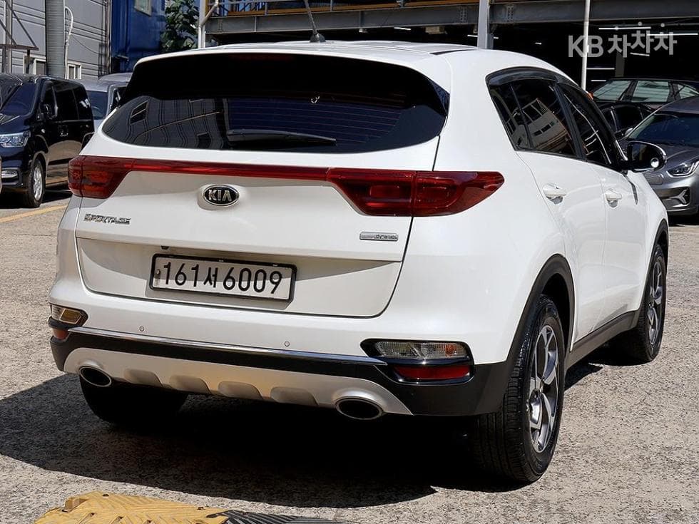 Киа Sportage 더 볼드2.0 Дизел 2WD Лукс - 4