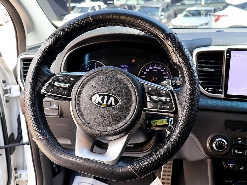 Киа Sportage 더 볼드2.0 Дизел 2WD Лукс - 8