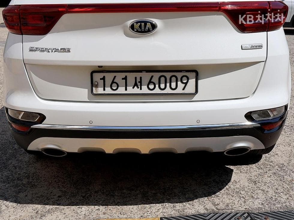 Киа Sportage 더 볼드2.0 Дизел 2WD Лукс - 16