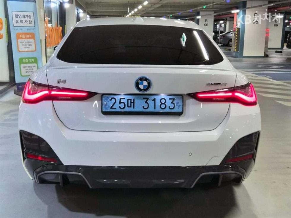 BMW i4eDrive40 M Sport Pro - 5
