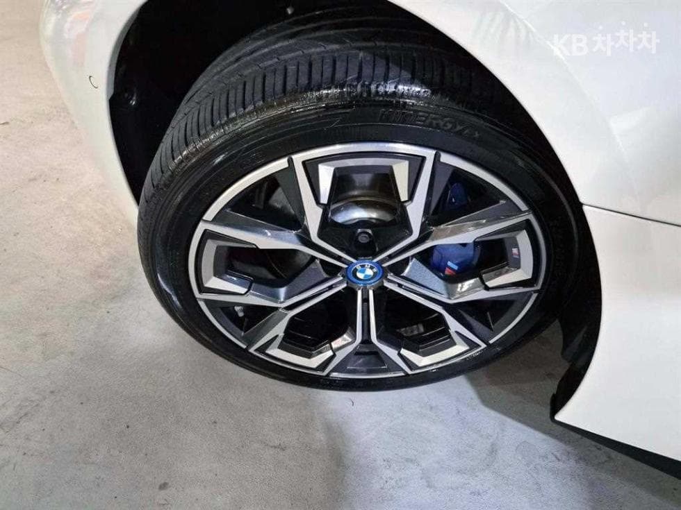 BMW i4eDrive40 M Sport Pro - 20
